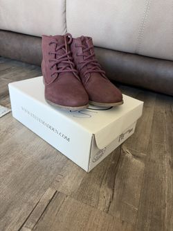 Steve Madden Lace Up Ankle Boots Mauve/Dusty Rose Size 8.5