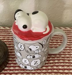 Snoopy Sleeping Coffee Mug w/ Topper