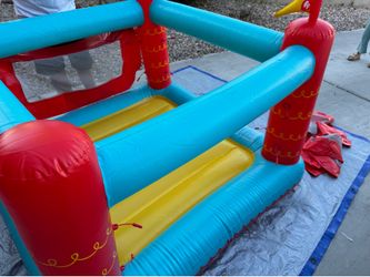 Kids bouncing castle