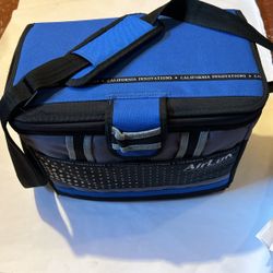 California Innovations AirLok Zipperless System cooler bag