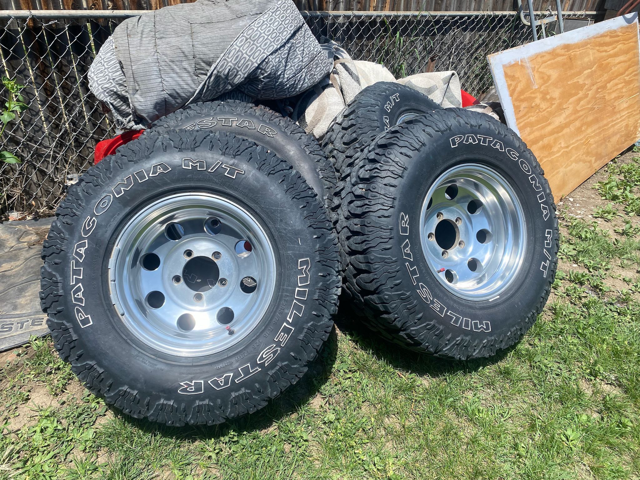Rines 16x10 Con Llantas 285/75r16