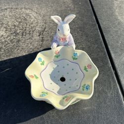 Rabbit Flower Pot 