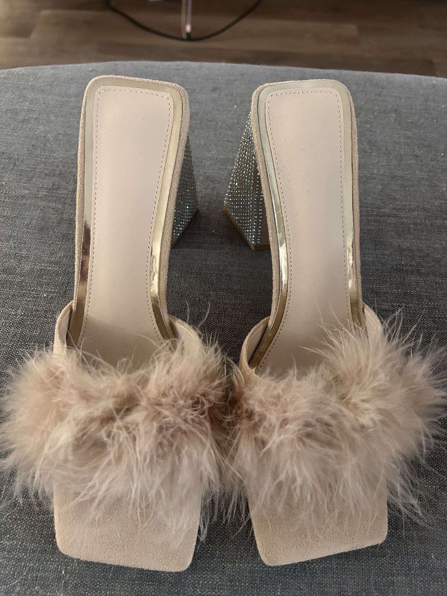 Nude Rhinestone Feather Heels Size 8