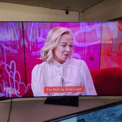 2019 Samsung TV 75-inch w/ One Connect Box