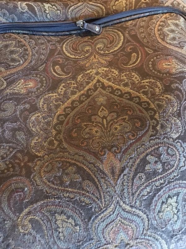 Reba McEntire designer luggage for Sale in Miami Gardens, FL OfferUp