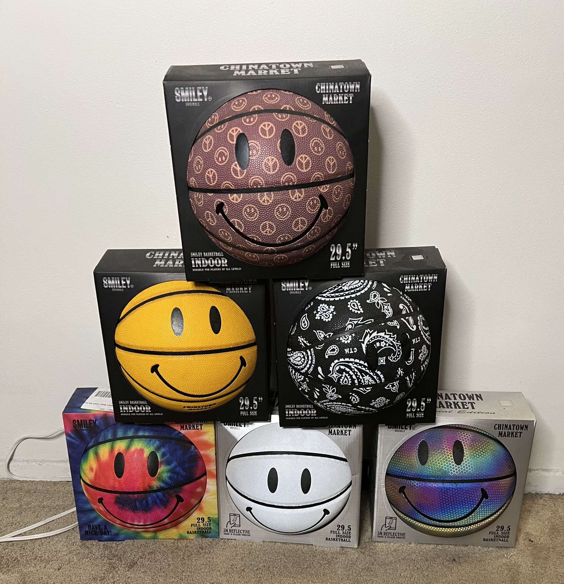 Chinatown Market Smiley Basketballs
