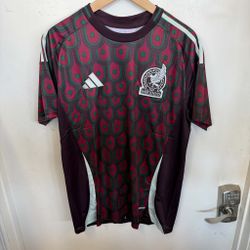 2023/2024 Mexico Home Soccer Jersey - Size Large