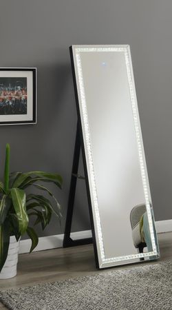 LED FLOOR MIRROR