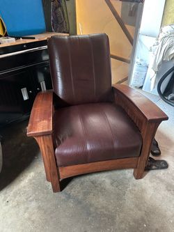 Morris chair reclines with