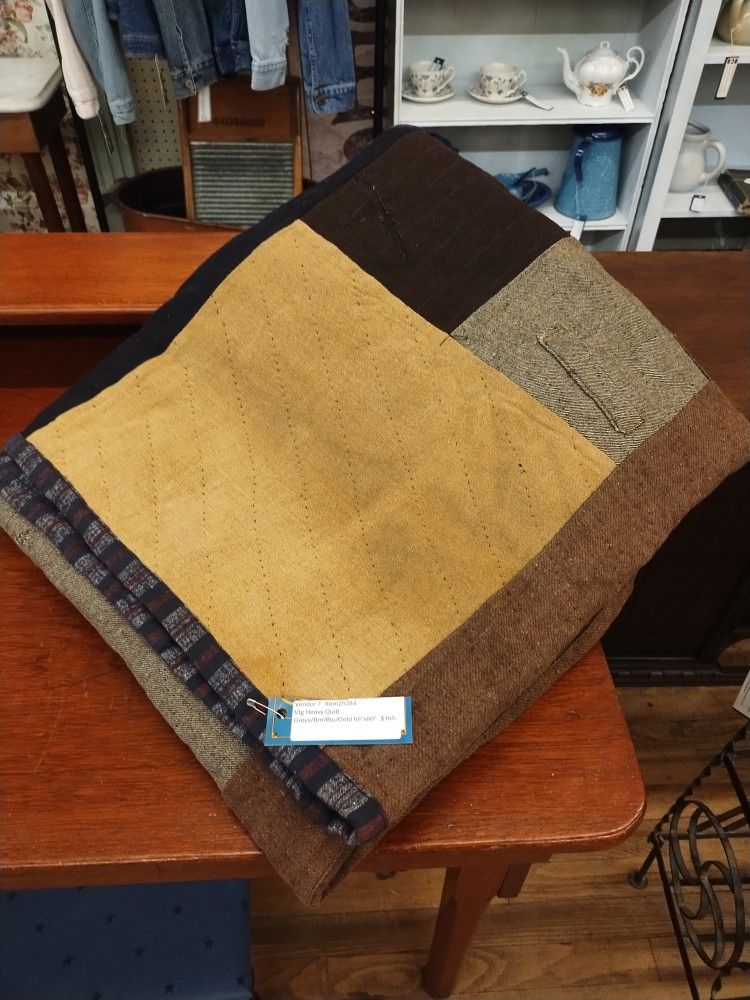 Fab Vtg Heavy Quilt