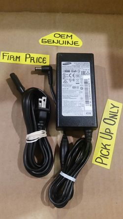 Samsung syncmaster 15" to 19" ac adapter 14V/3.22A.