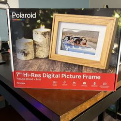 Polaroid 7” Hi-Res Digital Picture Frame