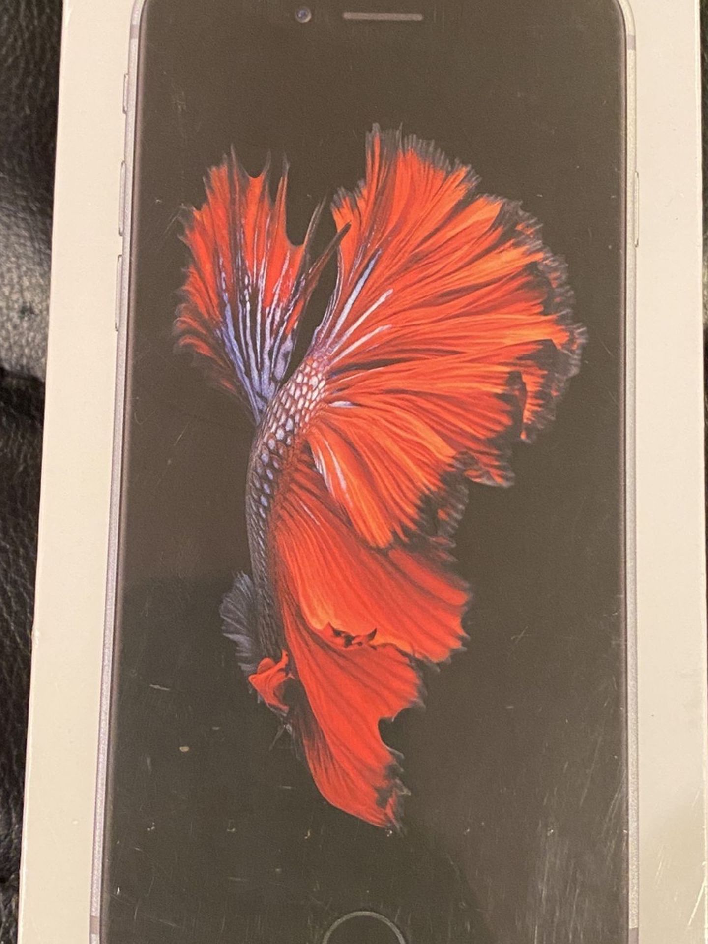 Apple iPhone 6s - 32GB - Space Gray (Unlocked) A1633 MRPR2LL/A - Brand New