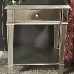 Set Of Mirrored Nightstands 