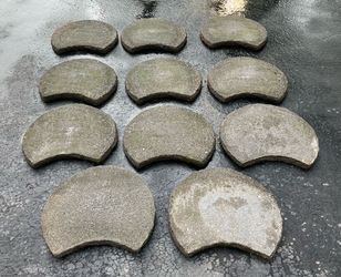 11 Large Cresent Pavers