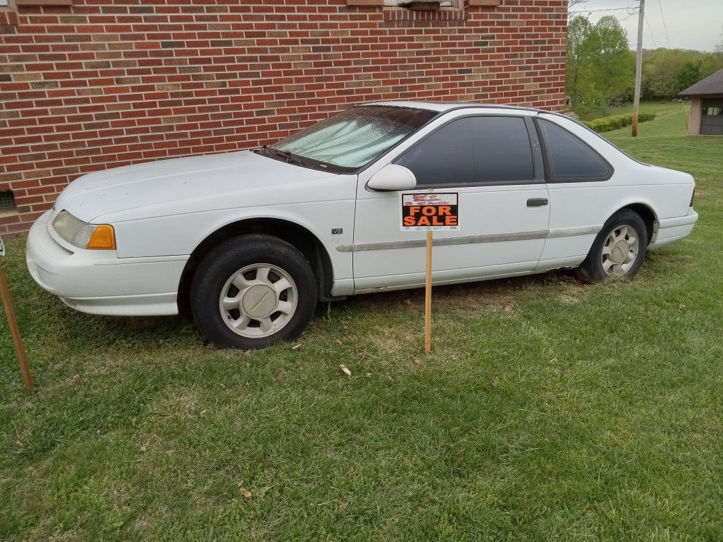 1993 Ford Thunderbird