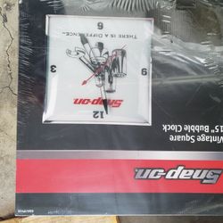 Snap On Vintage Look Bubble Clock
