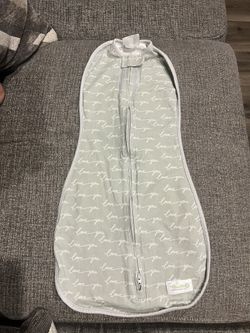 Woombi swaddle 