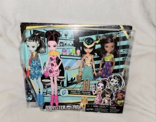 MATTEL MONSTER HIGH 2015 FIRST GENERATION ICE CREAM GHOULS 4 DOLL SET NEW IN DAMAGED BOX--PRICE IS FIRM