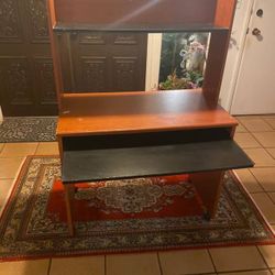 Wood Computer Desk - $20 (LA JOLLA)