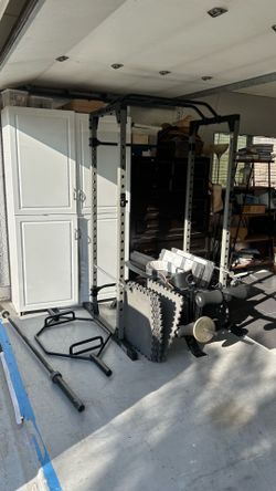 Complete Home Gym Package – Squat Rack, Bowflex Adjustable Dumbbells, Bench, Olympic Weights, Barbell, Hex Bar, Mats – Must Take All