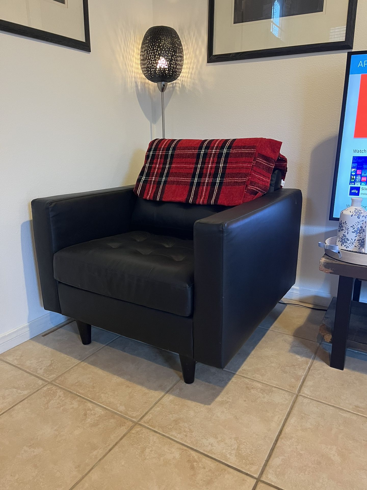 2 Chairs