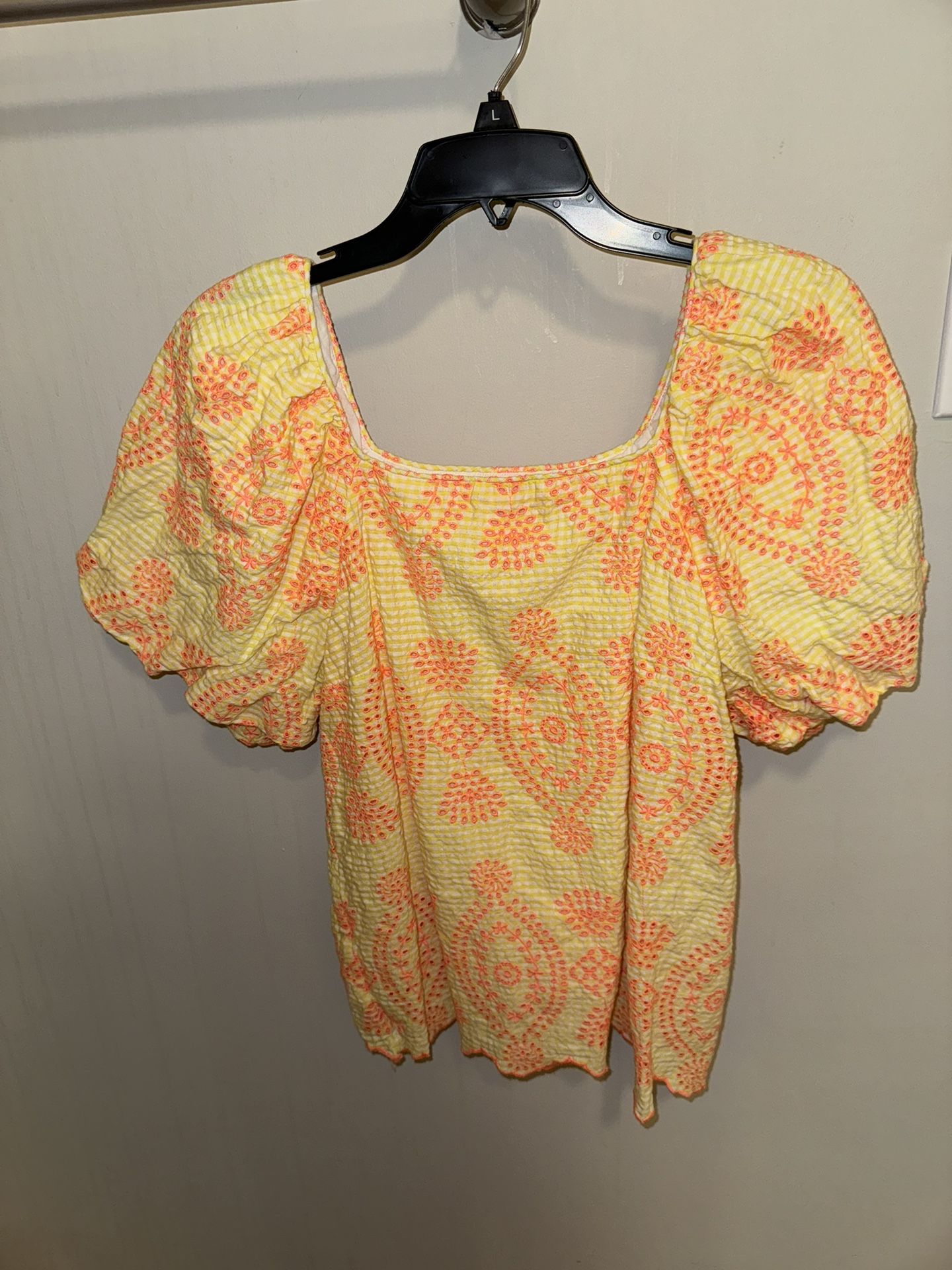 Women’s Size Large Lilly Pulitzer Top