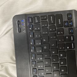 Bluetooth Keyboard 