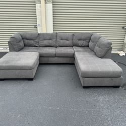 Gray Ashley Sectional With Ottoman