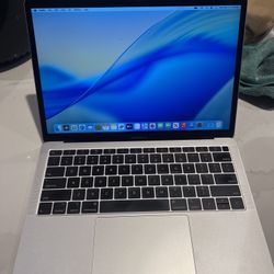 MacBook Air 13 Inch 2020 500 Gig Storage 