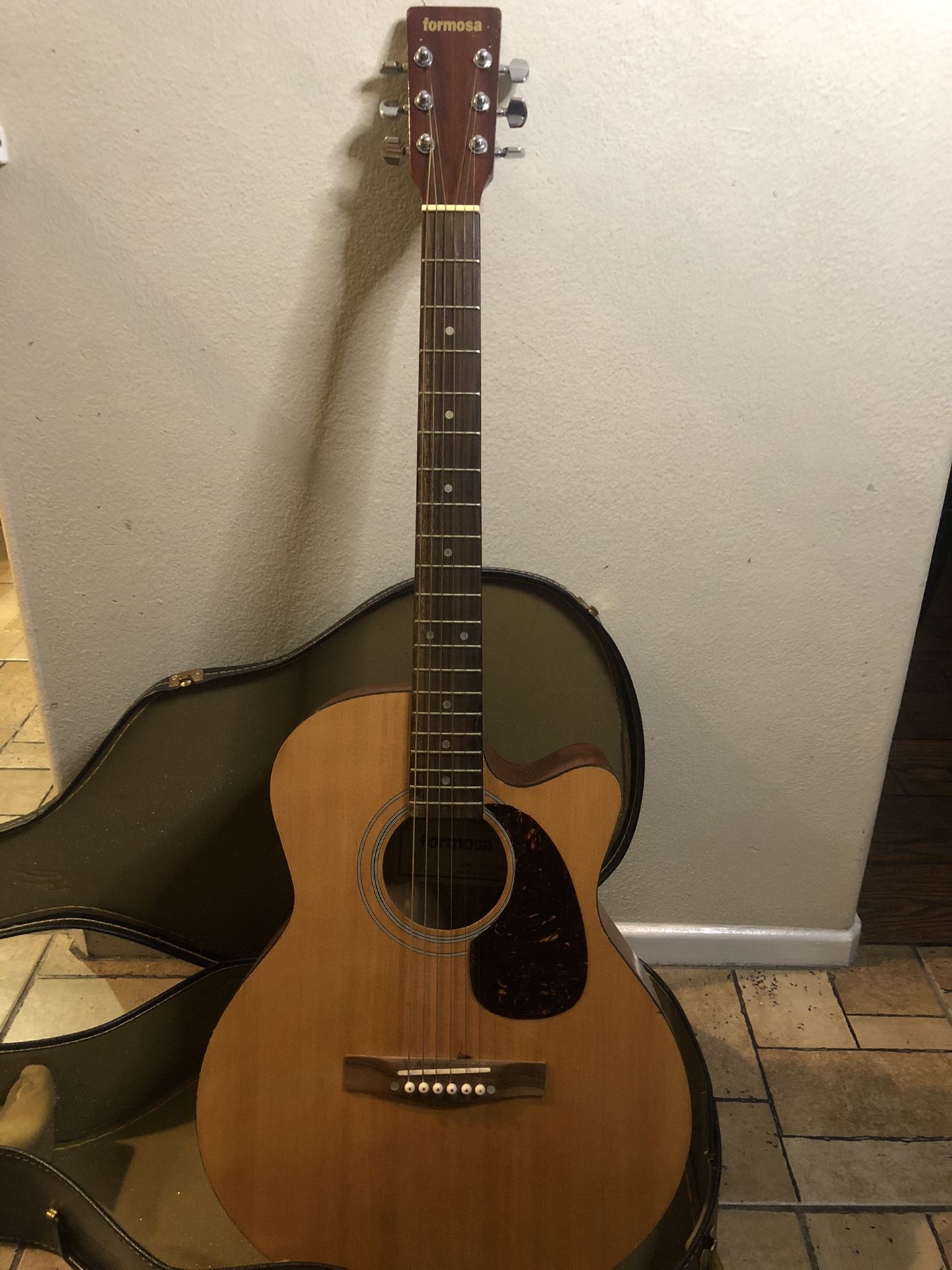 Formosa Guitar