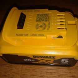 DeWalt 20 Volt Max XR 5.0 Amp Hour Battery Brand New