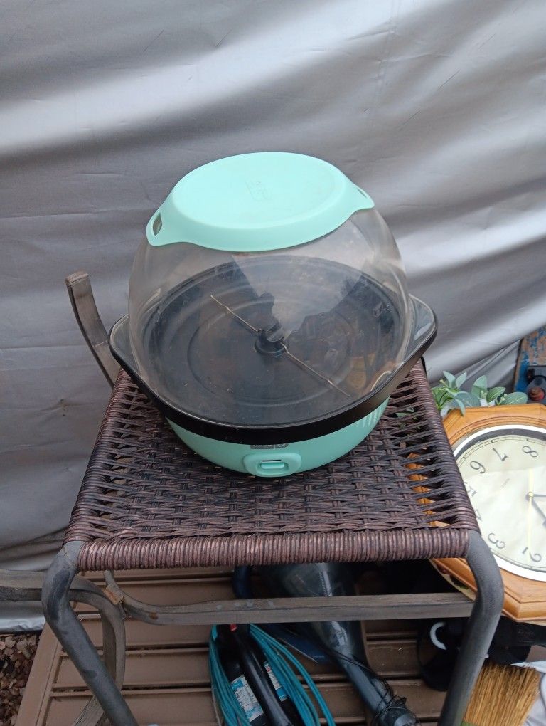 Dash Popcorn Maker