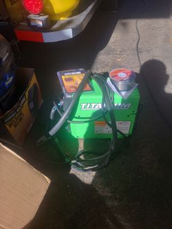 Welding gear and welder