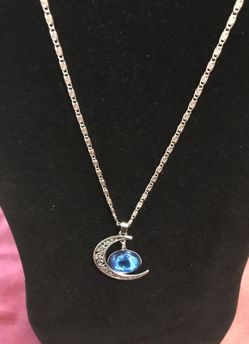 Silver necklace