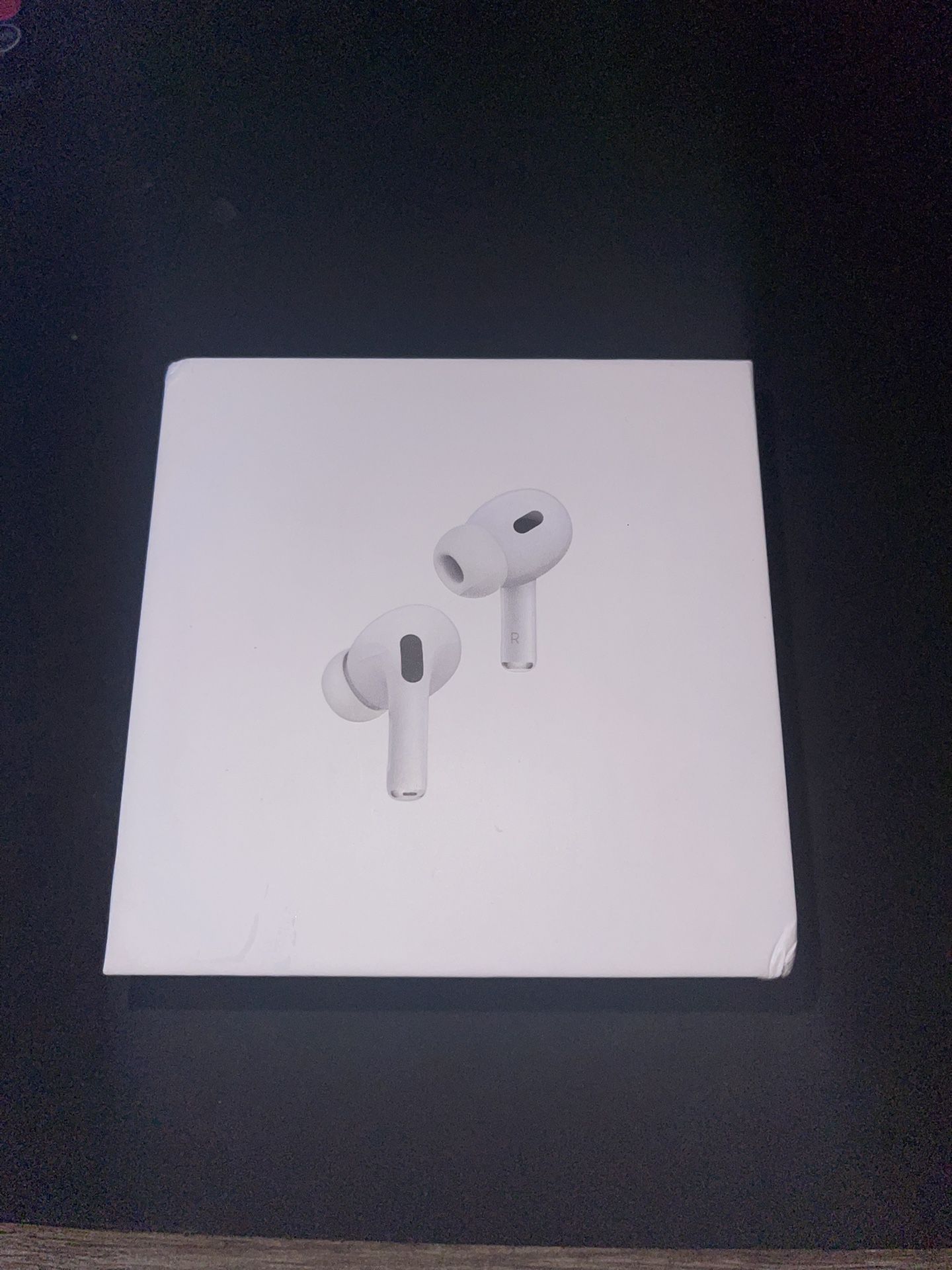 Apple AirPod Pro 2nd Generation MagSafe Wireless Charging Case - White