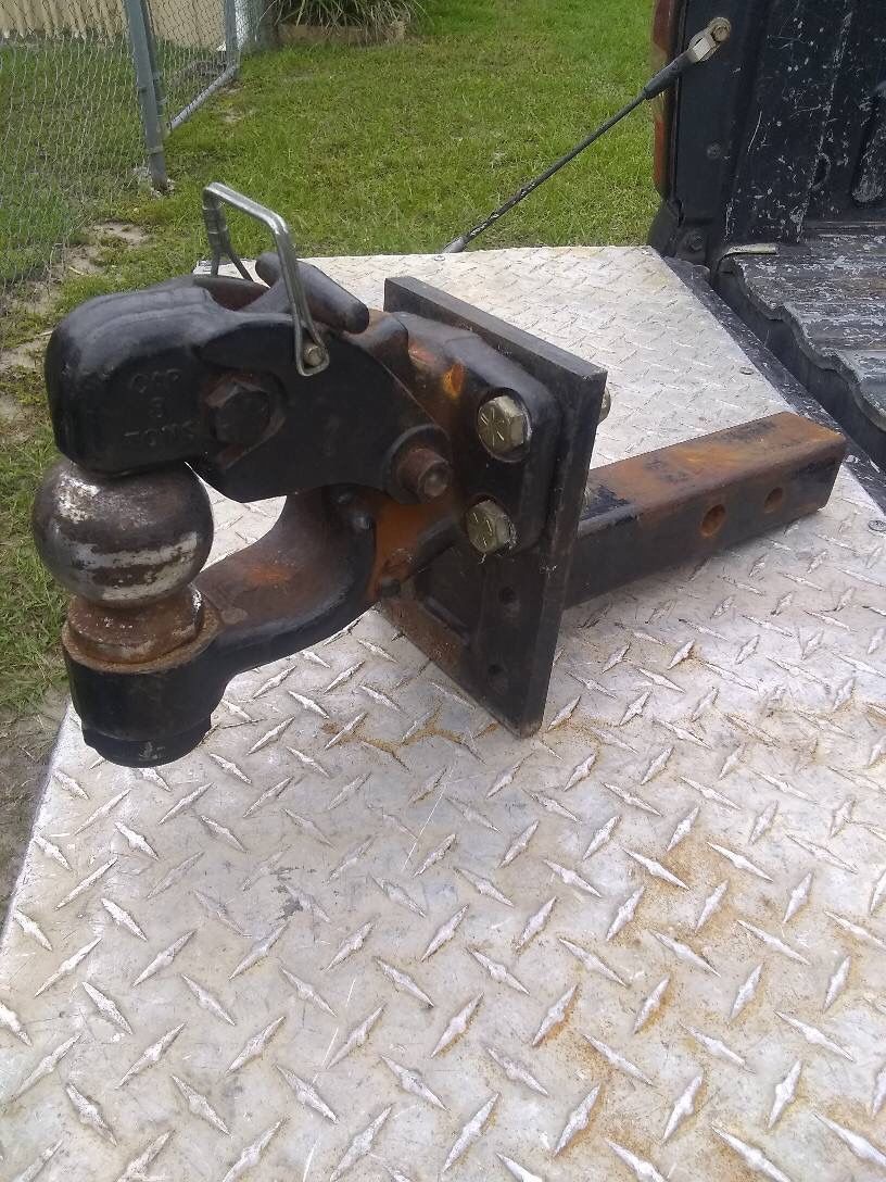 PINTLE HEAVY DUTY HITCH