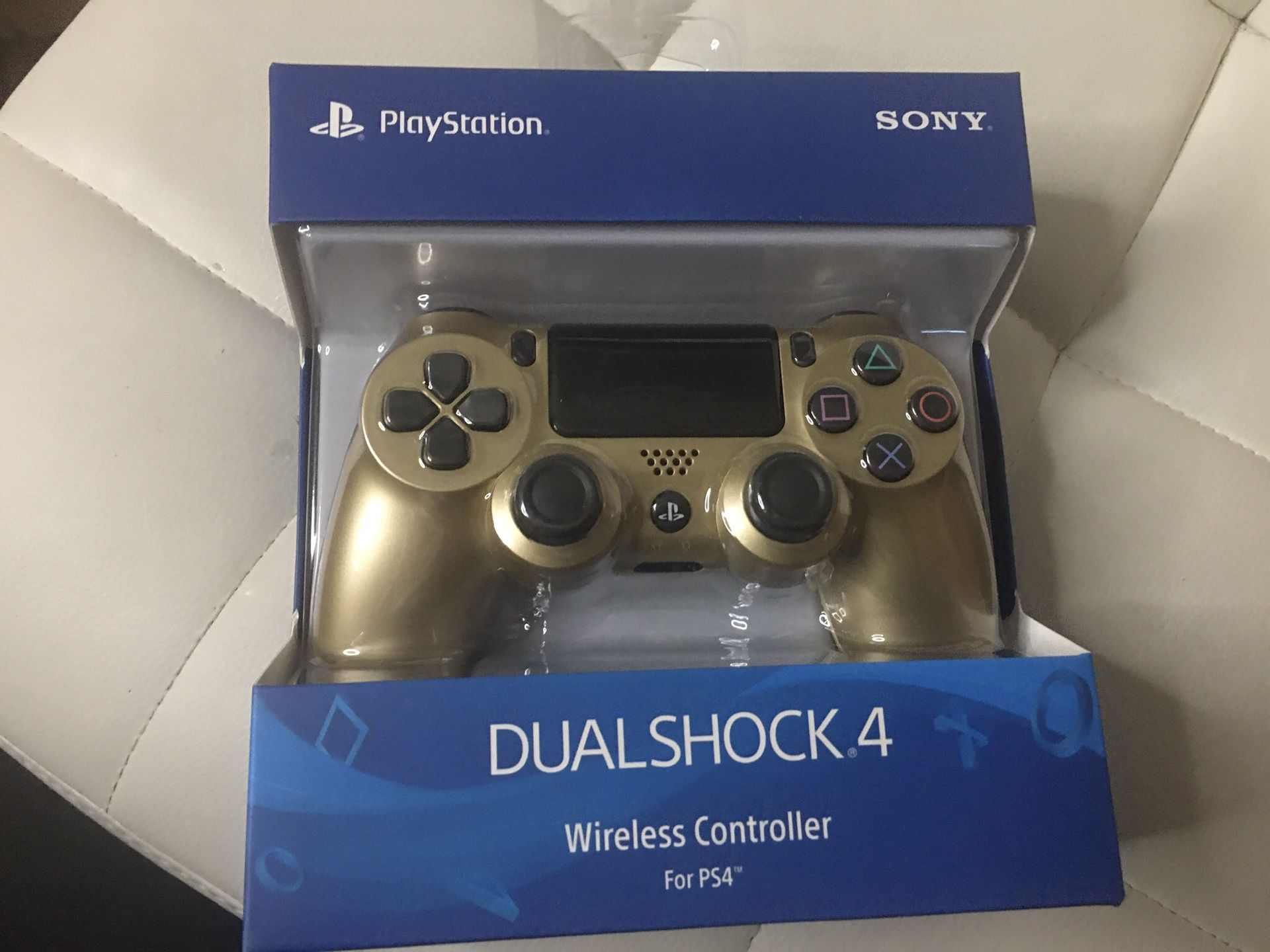 PS4 controller