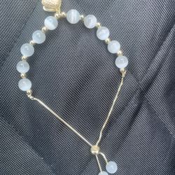 Adjustable Pearl bracelet 