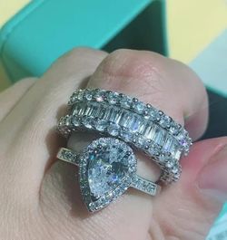 Wedding ring/engagement ring