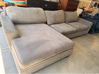 gray sofa set / couch 🛋️