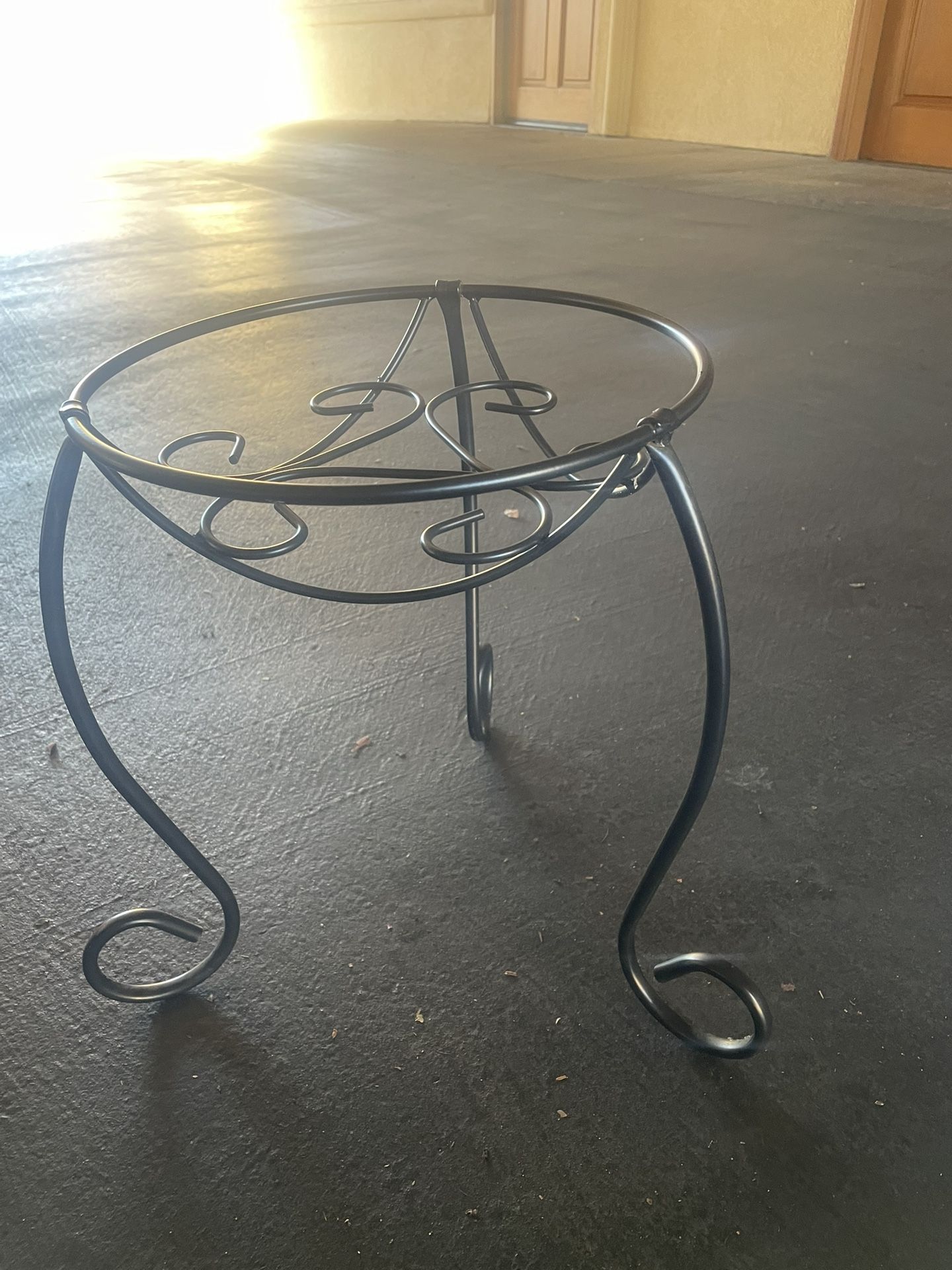 Metal Plant Stand