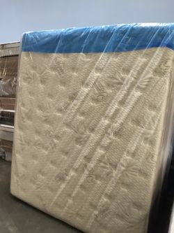 California King double pillow top sets $650