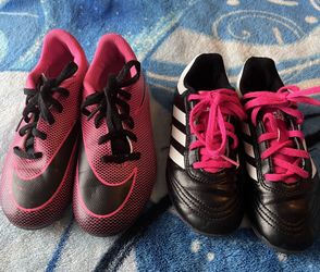 Soccer shoes size 2Y Nike , size 13 adidas’s