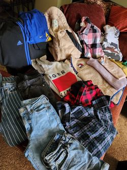 Juniors Size Small and Extra Small Clothing Lot