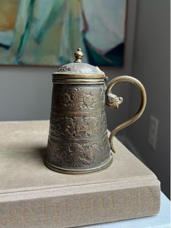 Small Vintage Ornate Brass Lidded Decorative Tankard ( H5" )