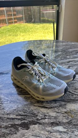 On Cloud Training shoes