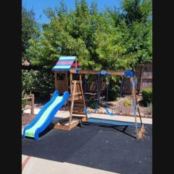 Backyard Discovery Briarcliff Swing Set  