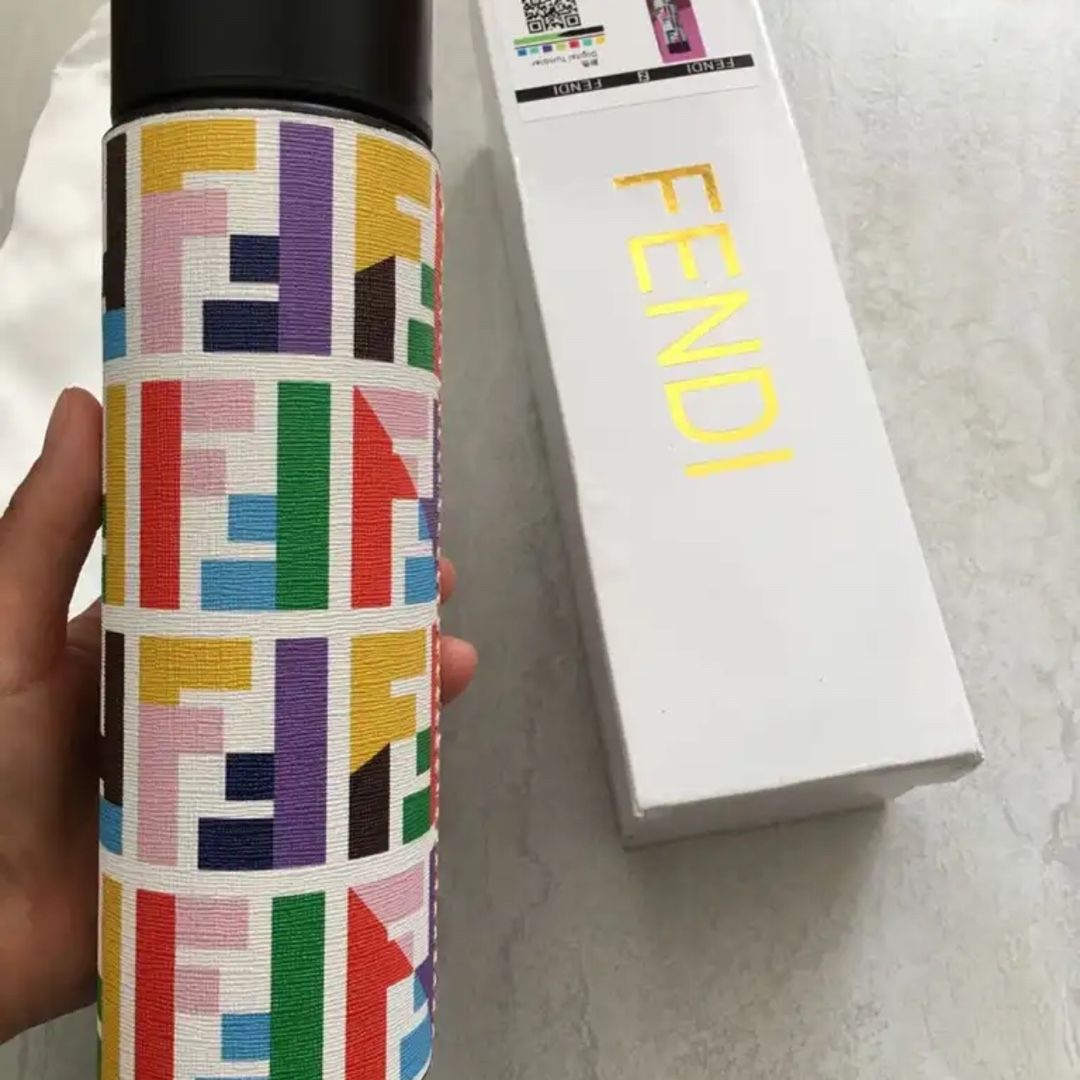 FENDI - フェンディ FENDI ウォーターボトル 水筒 ロゴ 7AR972