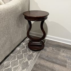 Solid Wood Round Plant Stand/Accent Table (14” Diameter)